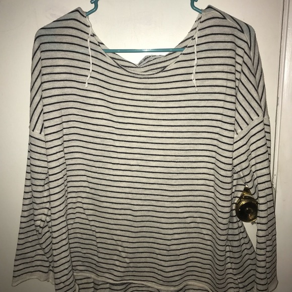 Sweater - Picture 1 of 2